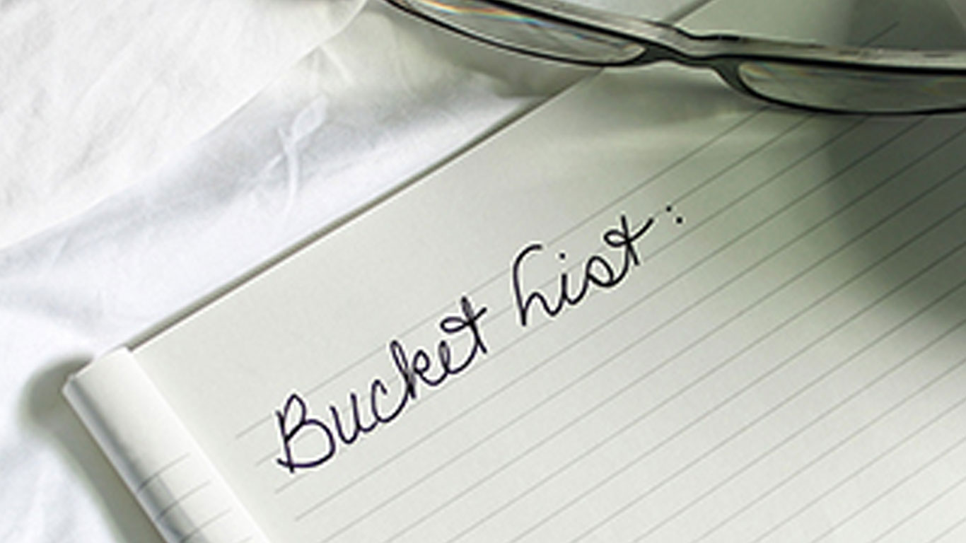 Paper-with-Bucket-List-Written-on-It